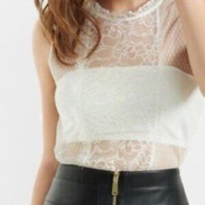 NEW Express Small Blouse Ivory Lace Tank A82
